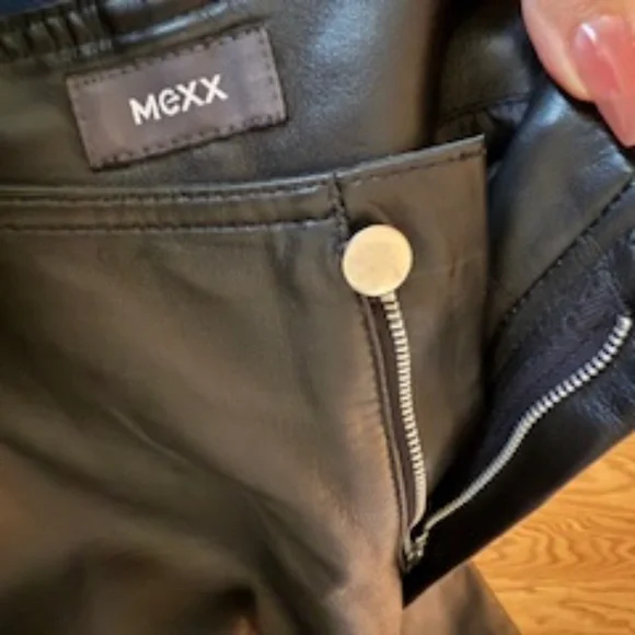 Y2K Soft Black Leather MEXX Sz 10, Lined, Moto Detail - Picture 7 of 8